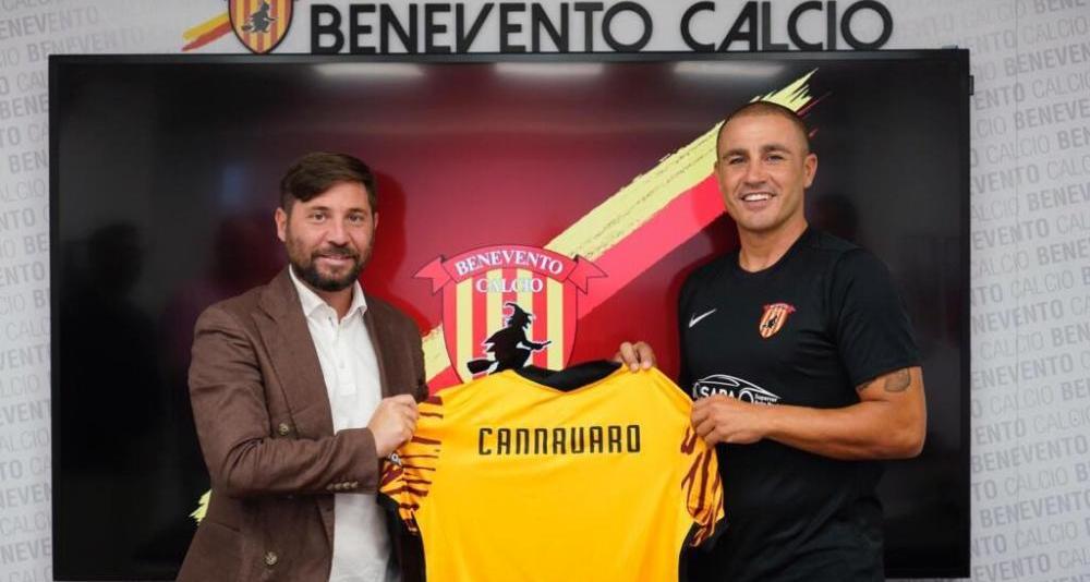 卡纳瓦罗退役球队（卡纳瓦罗退役）