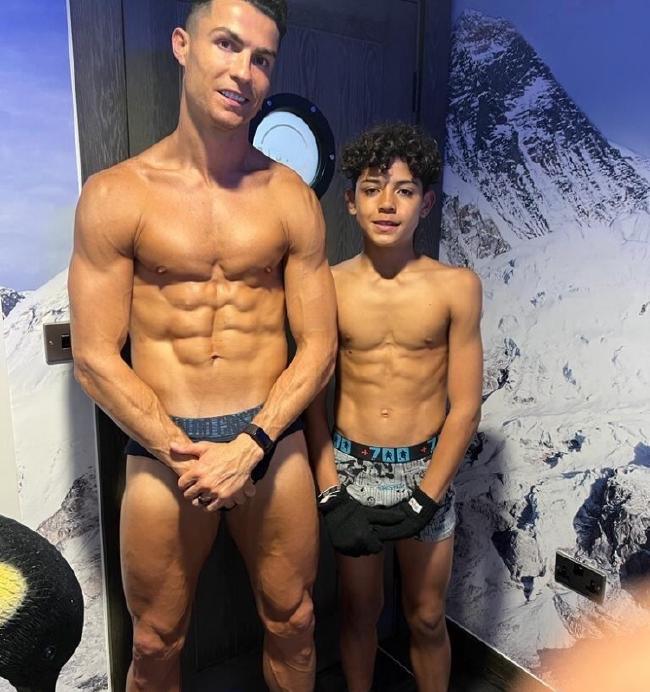 C罗的儿子的女朋友是谁（c罗的儿子）