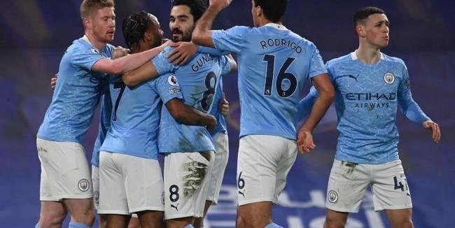 曼城4-1逆转晋级（曼城3-2逆转夺冠）