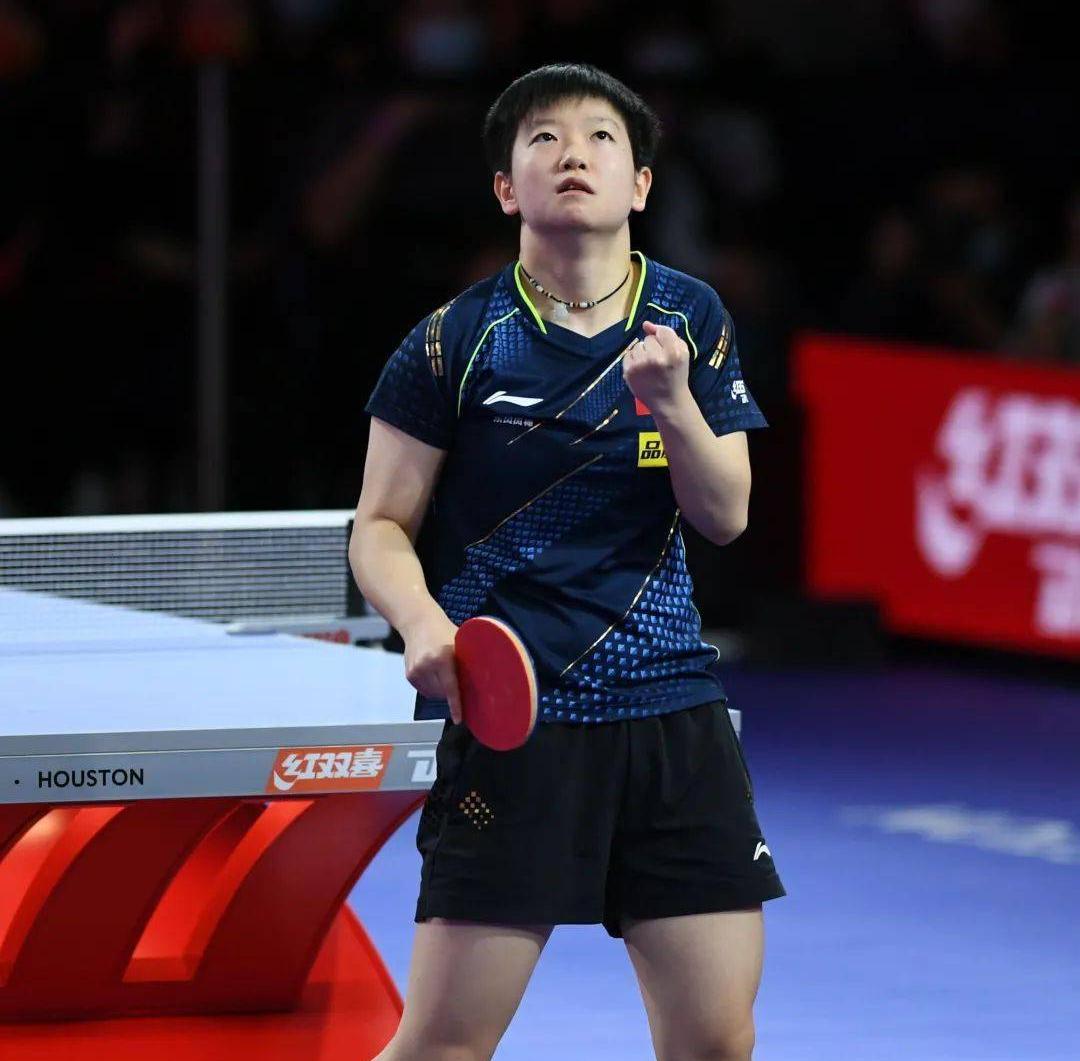 孙颖莎自己指导自己片段（孙颖莎自己指导自己）