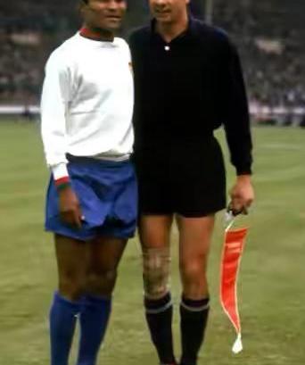 雅辛奖（雅辛）