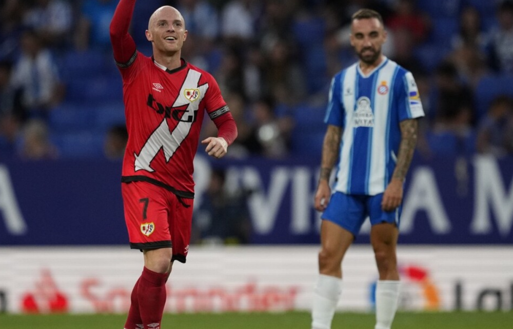 西班牙人0-2输球成（西班牙人0-2输球）