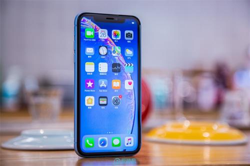 手机开不了机怎么回事（手机开不了机原因）