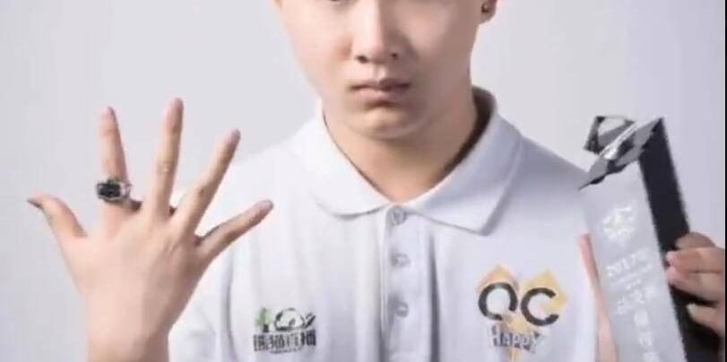 杨幂参加王者荣耀活动（杨幂出席王者荣耀朋友节）