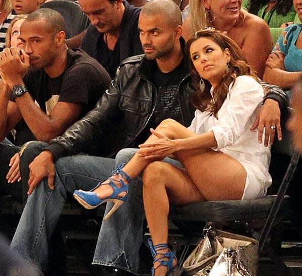 帕克现任老婆（帕克现在的老婆）