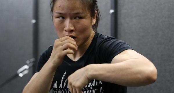 张伟丽回应拳王泰森质疑比赛文章（张伟丽回应拳王泰森质疑）