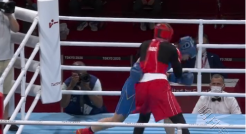 李倩夺拳击女子中量级银牌（李倩晋级女子拳击中量级决赛）