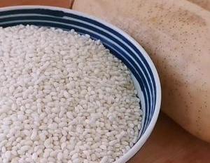 莲藕加一碗糯米,不用炒不用煮,一口一个超过瘾,比狮子头还香