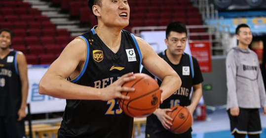 李慕豪加盟北京首钢多少钱（李慕豪加盟北京首钢）