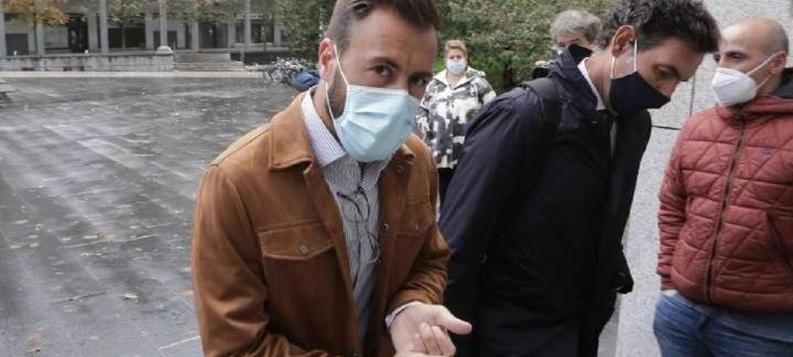 免费在线播放欧美纯爱电影 欧美两根一起进3p在线观看