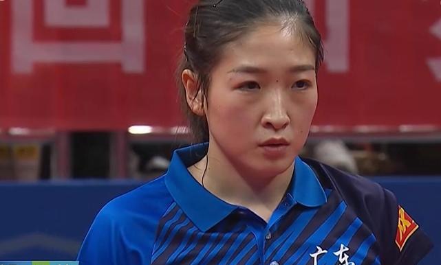 许昕刘诗雯相拥而泣（许昕深情表白刘诗雯的感情）