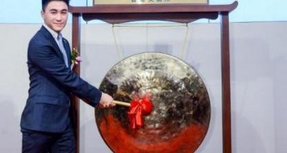 何猷君爆料（何猷君回应冲突）