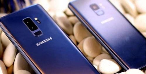 三星fold 4和华为mate40rs买哪个？（懂行的人买三星还是华为）