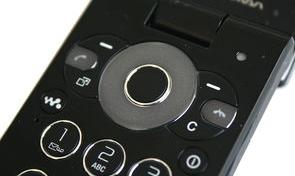 回忆索尼爱立信手机经典设计，全世界最好看也不为过（索尼爱立信w980）