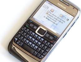 诺基亚所有翻盖手机？（诺基亚手机所有型号）