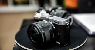 佳能ccd单反相机哪款最好？（佳能相机型号排名）