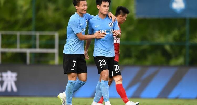 大连万达足球多少场不败（大连人仍发战广州城赢球奖）