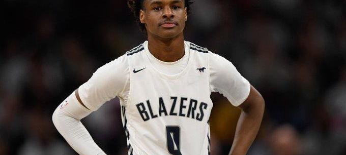 布朗尼半月板怎么撕裂的（布朗尼半月板撕裂）