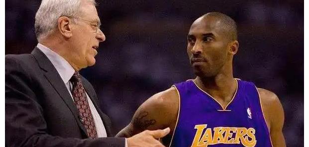 菲尔杰克逊和波波维奇谁地位高（菲尔杰克逊）