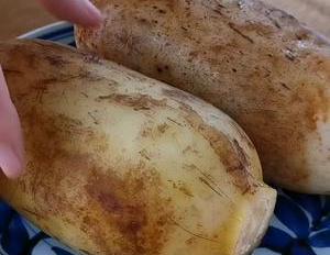 入秋后要多吃莲藕,教你好吃做法,脆嫩洁白不发黑,比吃肉还过瘾