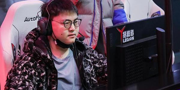 uzi落泪图片（uzi落泪）