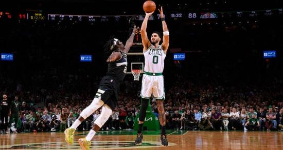 凯尔特人对阵雄鹿几比几（凯尔特人对阵雄鹿）