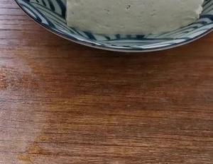 天凉了,豆腐就要这样吃,加点香菇简单一做,好吃解馋又暖身
