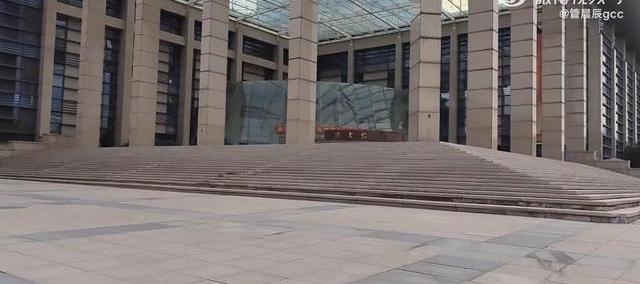 管晨辰是浙江队的吗（奥运冠军管晨辰到浙大报到）