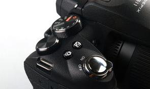 富士S4050和富士HS11哪个性价比高（hs11）