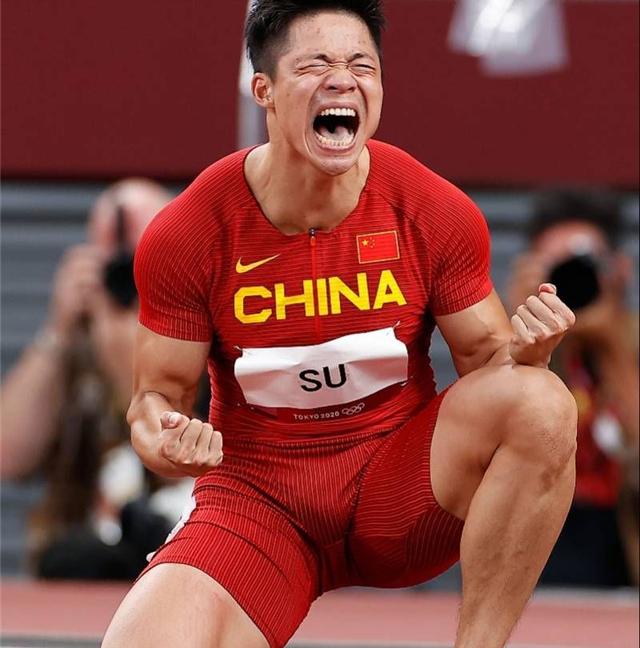 苏炳添是苏轼的后代吗还是后代（苏炳添是苏轼的后代吗）