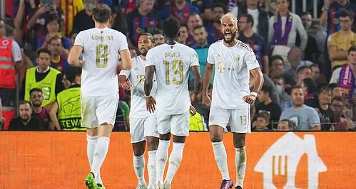 拉莫斯为巴萨出头,巴萨锁定头名