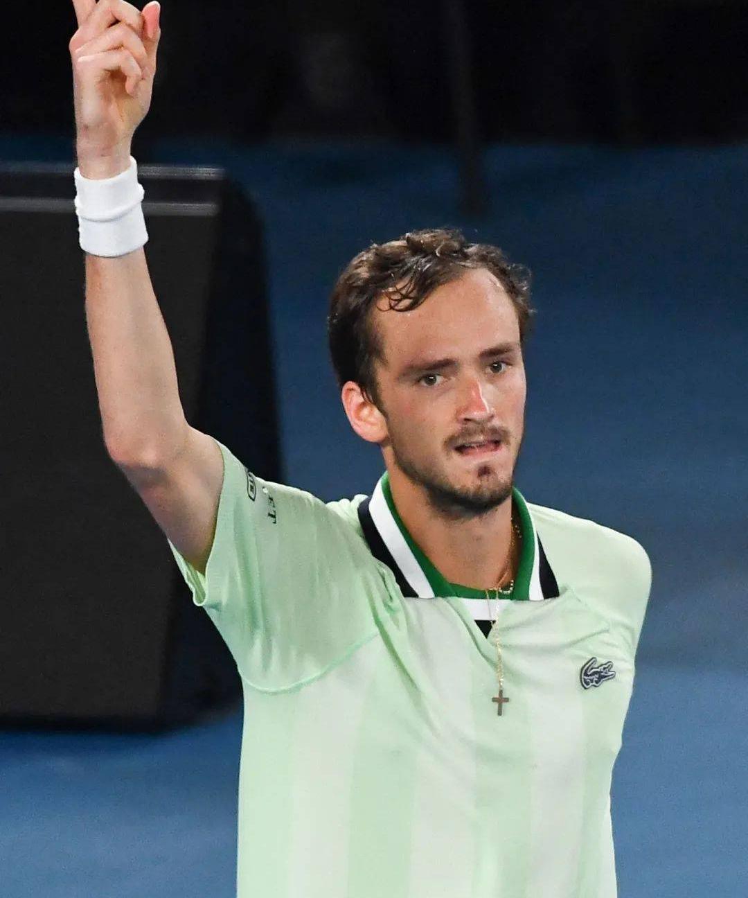 费德勒祝贺纳达尔澳网夺冠 小说（费德勒祝贺纳达尔）