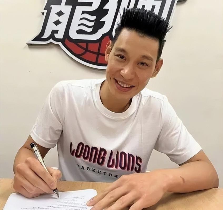 林书豪加盟首钢首秀（林书豪加盟首钢）