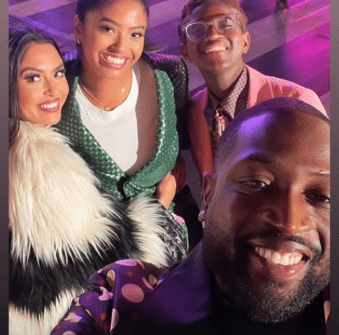 重生nba睡遍名媛 顶点（重生NBA睡遍名媛免费下载）