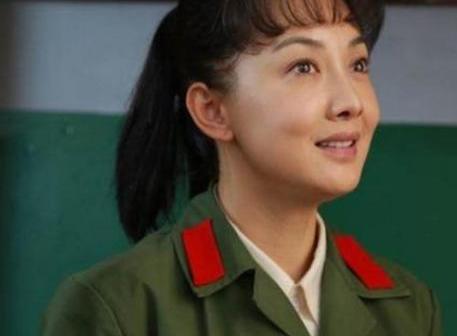 牛莉图片 春晚（牛莉春晚）