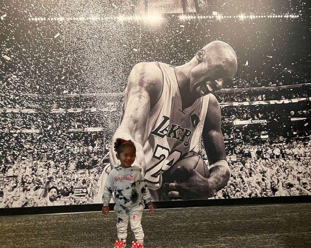 科比名人堂戒指曝光图片（科比名人堂戒指曝光）