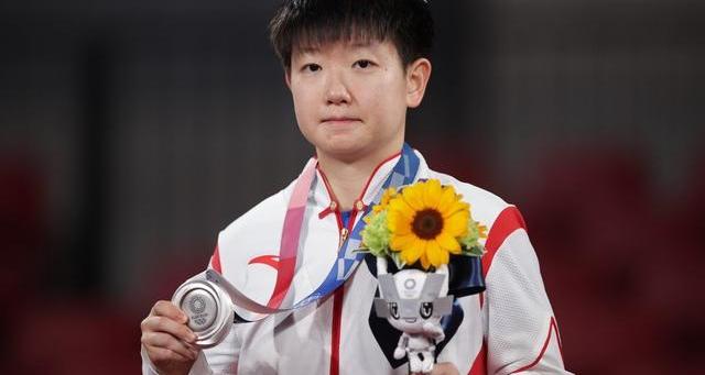 孙颖莎让伊藤美诚（孙颖莎大方回应伊藤美诚）