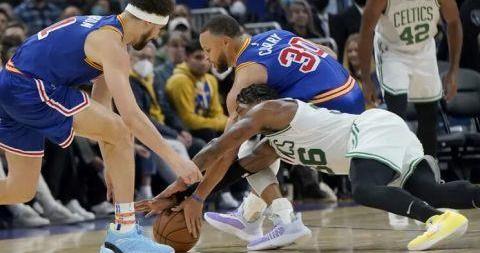 库里脚踝韧带少了一根_库里左脚韧带扭伤 或季后赛前回归