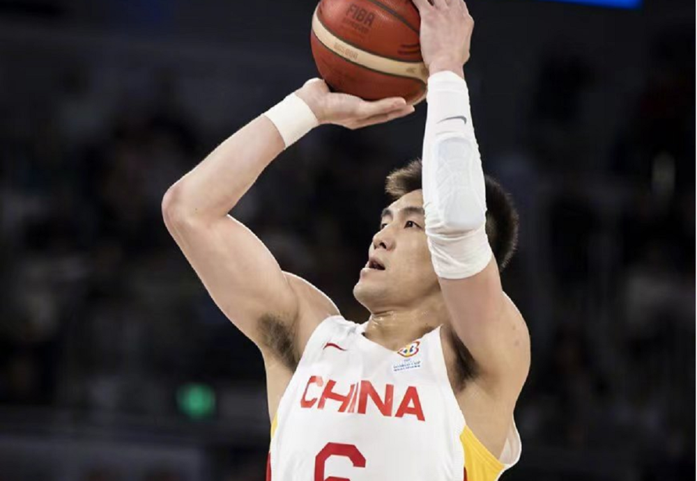 郭艾伦与辽宁男篮完成续约 辽媒: 年薪大幅增加_郭艾伦官宣续约辽宁男篮