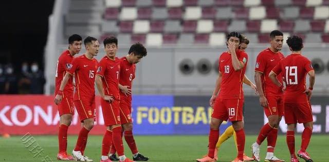 国足0-3不敌澳大利亚全场_国足0-3不敌澳大利亚