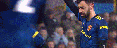 奥亚萨瓦尔头球破门_瓦拉内头球破门