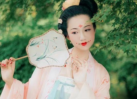 女主穿越打猎的小说_女主穿越逃荒靠打猎