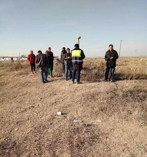 农村老人去世后土地确权到底归谁？ 老人去世土地确权归谁