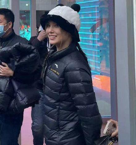 谷爱凌扎着小辫儿太可爱了po_谷爱凌扎着小辫儿太可爱了