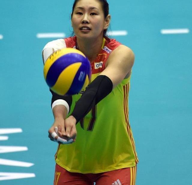 中国女排老将颜妮正式退役一_中国女排老将颜妮正式退役