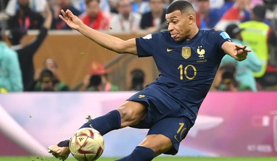 姆巴佩昨晚进了几个球_姆巴佩97秒连进两球