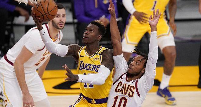 湖人26分大胜勇士_哈雷尔24分湖人大胜骑士