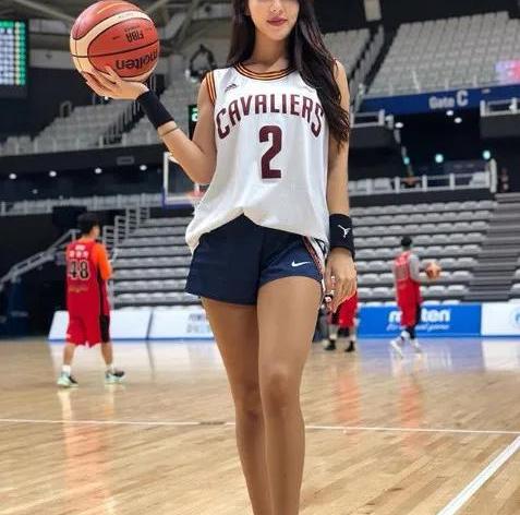 警花 摄影_警花照片