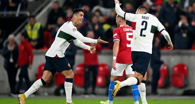 曼联吧为什么恨c罗_C罗炮轰曼联