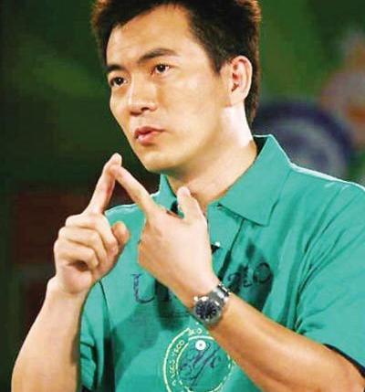 黄健翔发文道歉原文_黄健翔发文道歉